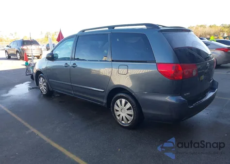 2010 Toyota Sienna Le from USA, damaged, VIN 5TDKK4CC6AS326531
